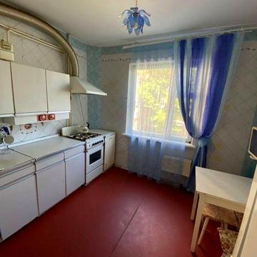 Здається 3х кімнатна квартира