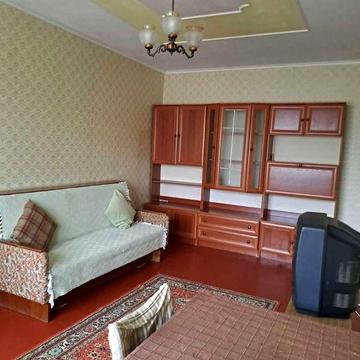 здають 2 кімнатнy квартирy на Леваді з 18 гyрдня