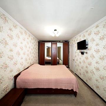 Дерибасівська вул., 16