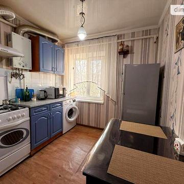 Довгострокова оренда 2к Квартира Миру (Леніна вул.) проспект