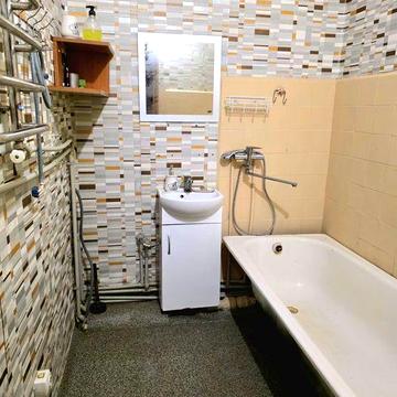 Здам 2 кімнатну квартиру в Фурсах + Гараж