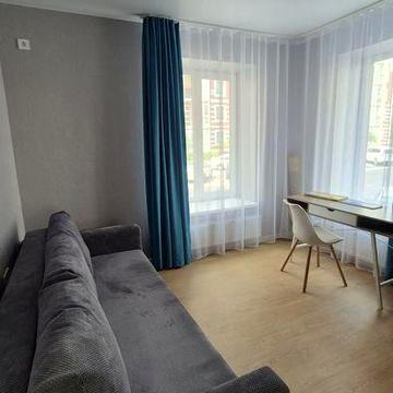 Продам Двокімнатну квартиру з якісним ремонтом біля парку!