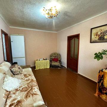 Продам 2-х кімнатну квартиру на Вокзальній вул.Курсовий п-к