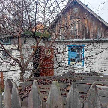 продам окремо стоячий будинок в Житомирі