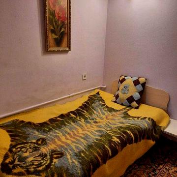 сдам ДЛЯ 1 ЧЕЛ небольшой 1-но комнатный  дом район Ивановского моста