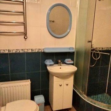 Продам красиву 1 кім.кв. на землі з ремонтом вул. Богородична