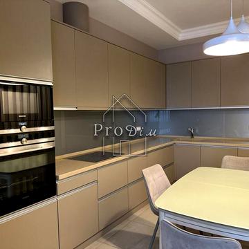 Продаж 2 к квартири. 94 м2. Печерськ. ЖК Панорама, Коновальця. Торг ЖК Панорама на Печерске