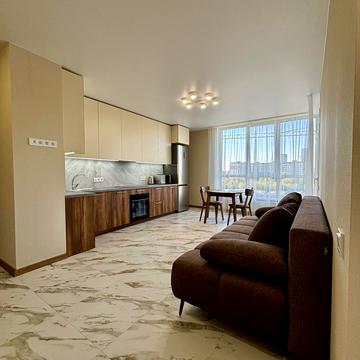 Генерала Грекова вул., 4