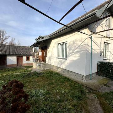 Продам будинок в с. Хотимир