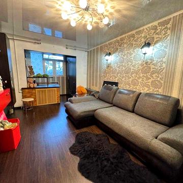 Оренда двокімнатної квартири біля Листопаду. Центр.