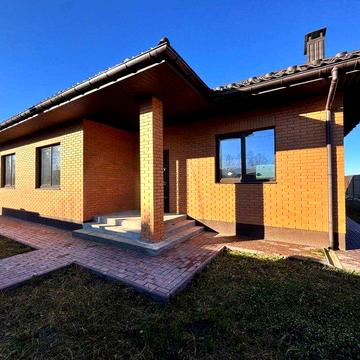 Продам будинок 127 м² з терасою та чистовим ремонтом