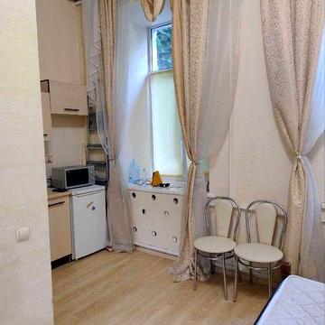 Сдам длительно 1 ком.квартиру  Центр/ Воронцовский пер,1 этаж