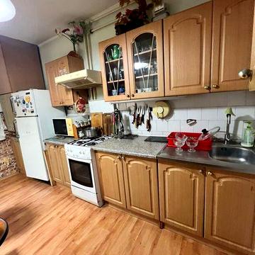 Оренда 4 кім. кв вул. Коломийська