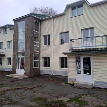 Продаж готелю з власною територією