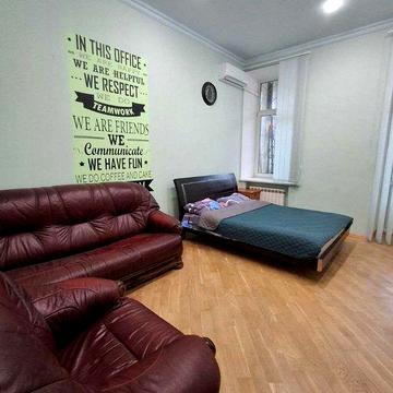 Еспланадна 2, оренда просторої 2к квартири,  Палац Спорту