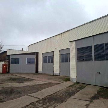 Продаж СТО для вантажних автомобілів з повністю обладнаною територією.