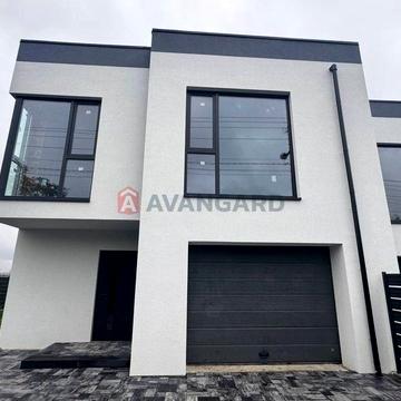 Продається котедж 175,6 м2 з ділянкою 4,3 сот. с.Зубра