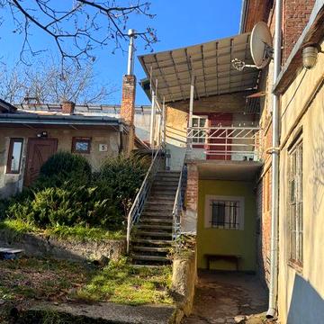 Продаж квартири у ближньому центрі по вул. Сріблиста