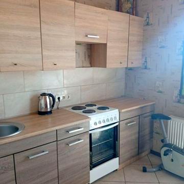 Сдам 1 но комнатную квартиру на  ПОС. КОТОВСКОГО  БОЧАРОВА / ПОЧАТОК