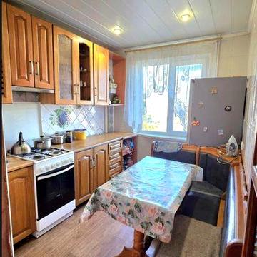 Продам простору 3-х кімнатну квартиру