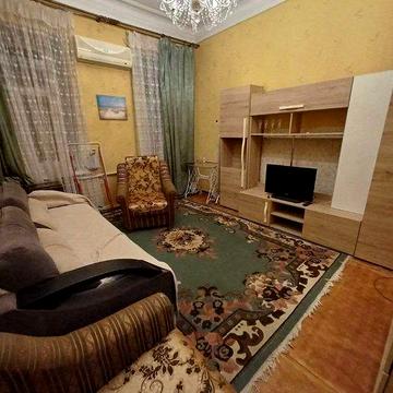 Сдам 2х комнатную квартиру на ул.Розумовской!