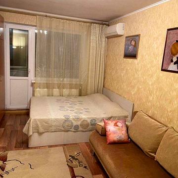 Здається 1-а квартира біля метро Героїв Дніпра