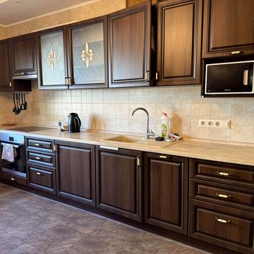 Вишняківська вул., 9