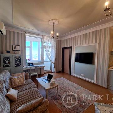 Продам 1-к(55м2)з ремонтом на бул. Лесі УкраЇнки 7б