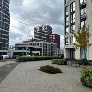 Продаж 1к /Варшавський 3 /Всеволода Змієнка /гардеробна