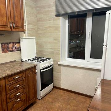 1-кімнатна квартира, вул. Симиренка, 12А