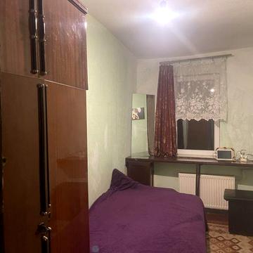 Здаеться окрема частина будинку, дві окремі кімнати