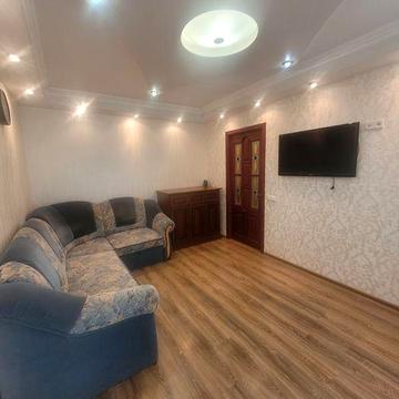 Здам квартиру біля метро Лісова!