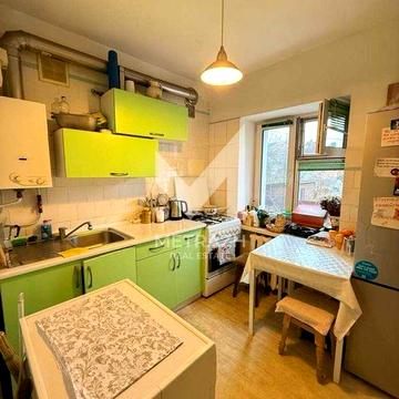 Продаж 2 кімн квартири по вул. Добрий Шлях 5 м.Голосіївська