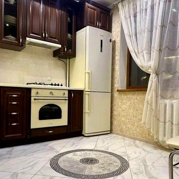 Продається 2 кімнатна вул. Скальда