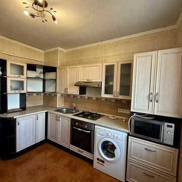 Оренда 2к квартири Харківське шосе 178- м. Бориспільська