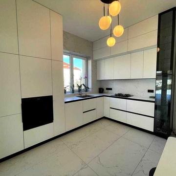 Будинок біля лісу з Красивим краєвидом та сучасним ремонтом