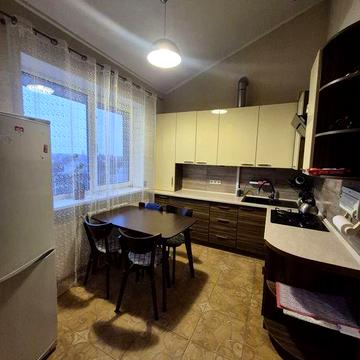 Трикімнатна квартира від власника метро Теремки  2 км Гатне