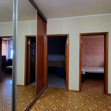 Сдам 2 комнатную квартиру м.Научная 8500+свет,вода и 50% отопление