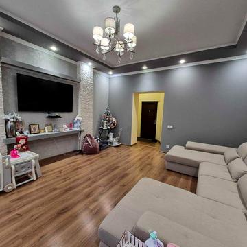 Ужгород. Продається 2-кімн.квартира на набережній. Центр.