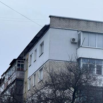 Продам 3х кімнатну квартиру у смт.Донець.Харківс обл. Балакл р-н