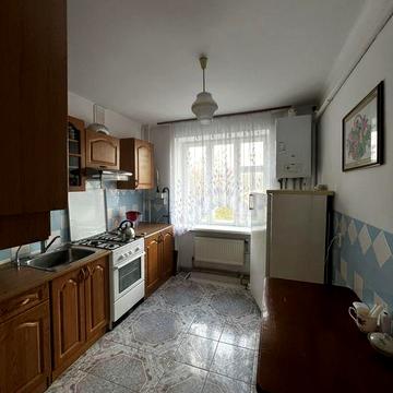 Продам 3-х кімнатну квартиру