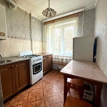 Оренда 2к на Комарова