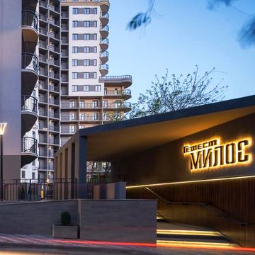 Полуничний пров., 24