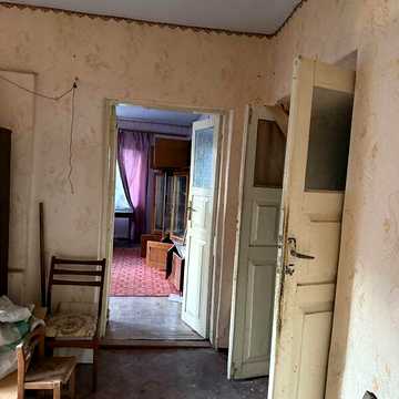 Продаж 3к Дім Назарія Яремчука (Суворова) проїзд