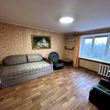 Оренда 2х кімн.квартири Крюків (світло не вимикають )