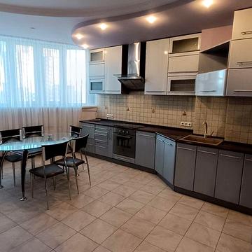 Шикарна 2 к квартира + кухня студія Позняки Осокорки Рівер Мол