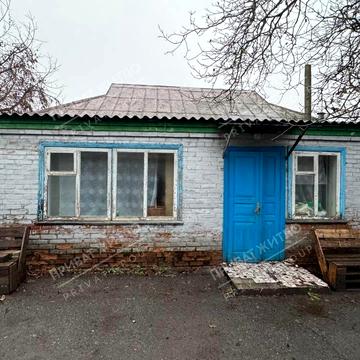 Центральна, 1