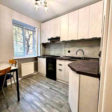 БЕЗ КОМІСІЇ! 2х кім ЦЕНТР, свіжий ремонт, Водопровідна