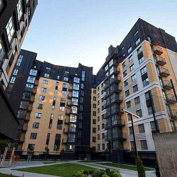 Продам 2к квартиру . Озерна . Будальянс. Без комісії для покупця