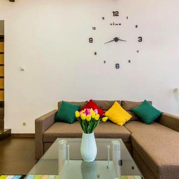 Леонтовича вул., 7